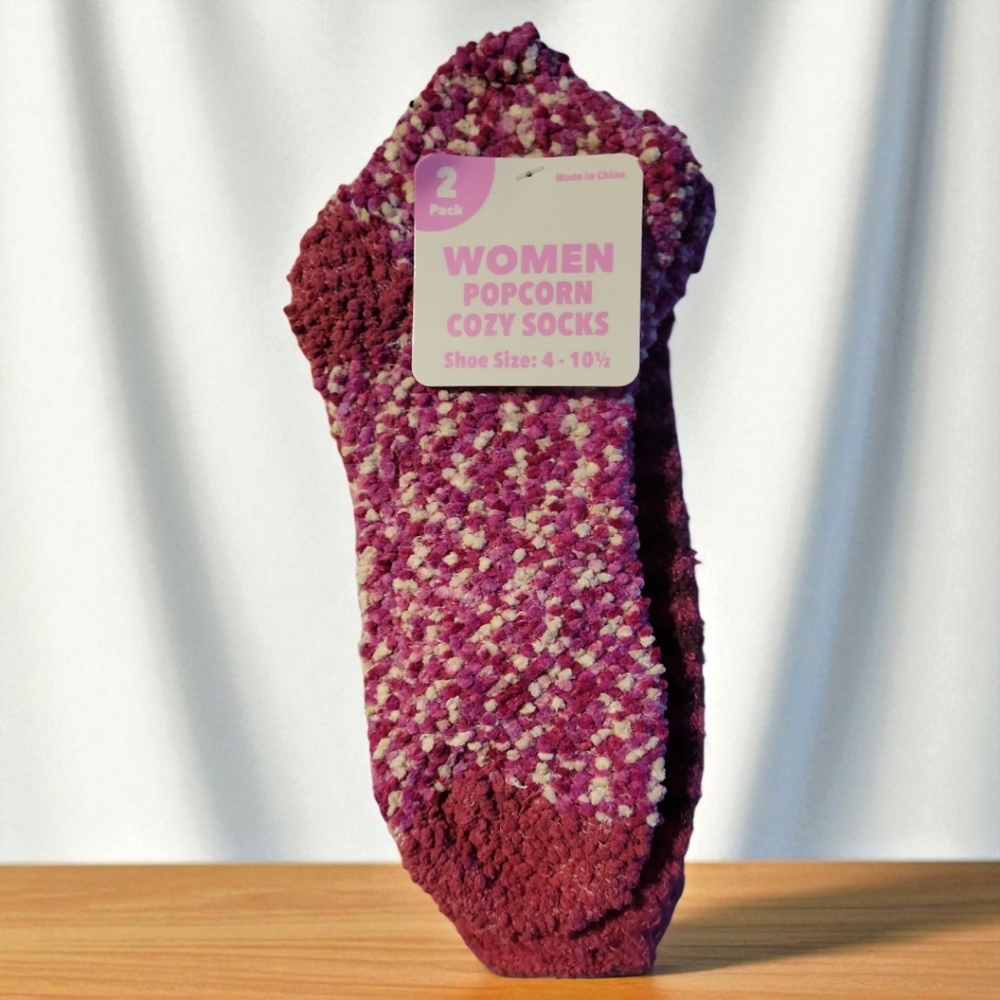 NWT 2 Pk Women Cozy Fleece Red White Popcorn Socks Shoe Sz 4-10.5